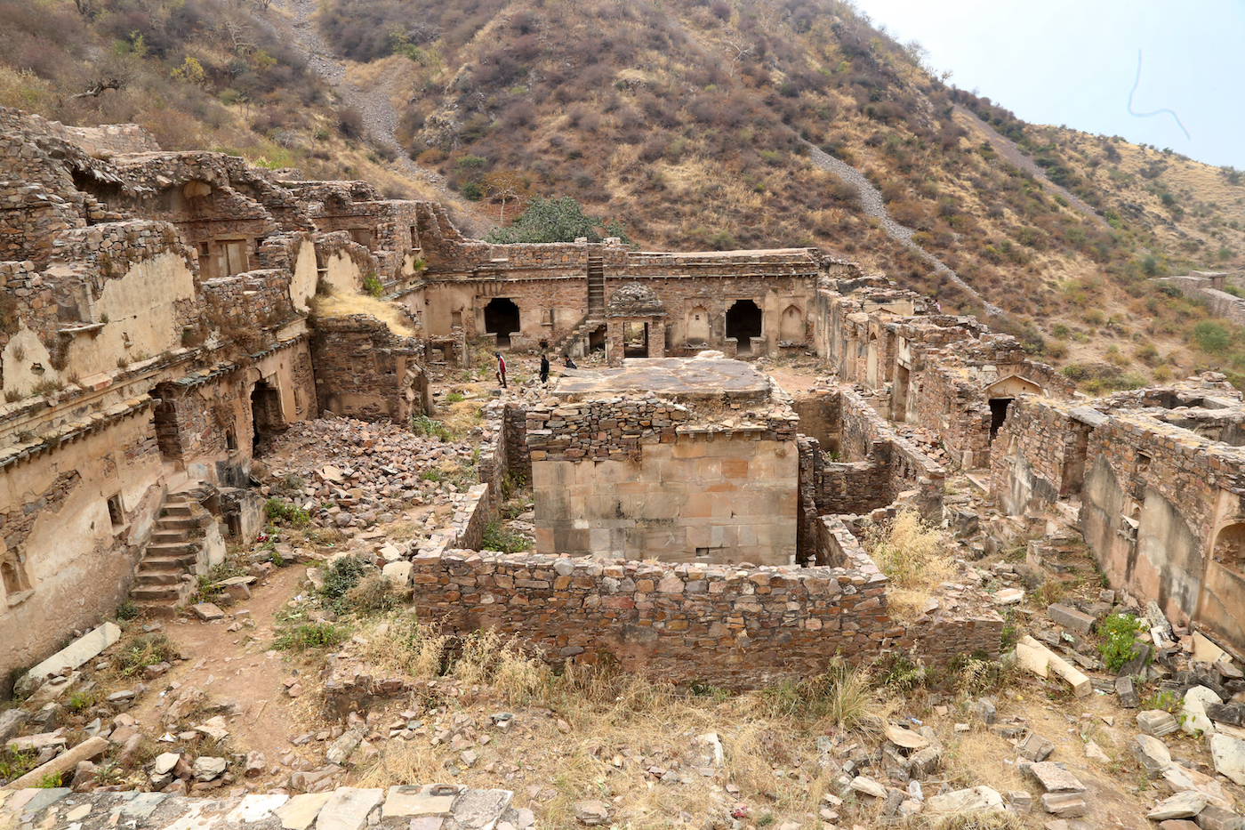 3OR: Bhangarh-fort
