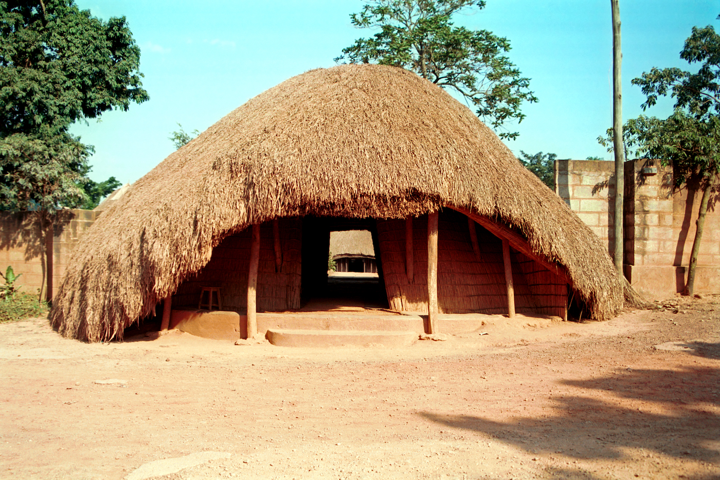 Tombes Boeganda bij Kampala