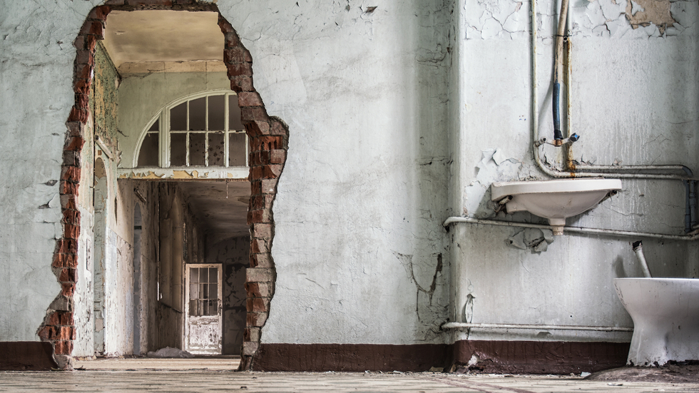 Van martelziekenhuis tot brandende spookstad: van deze 8 verlaten plekken lopen de rillingen over je rug 