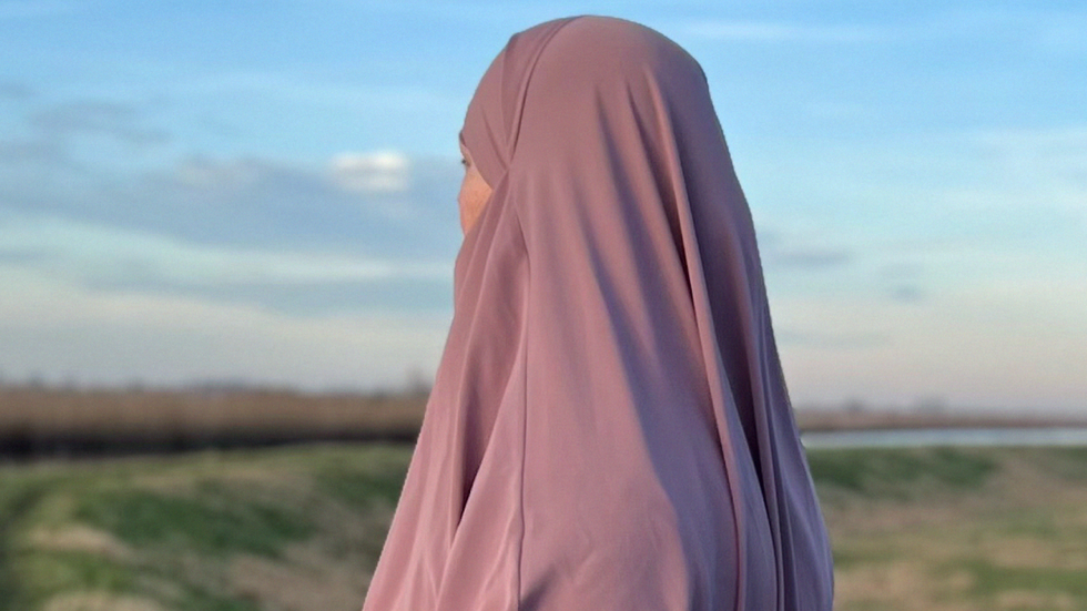 ‘Ik maak me minder zorgen over de toekomst': Julia (24) bekeerde zich tot de islam