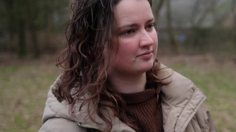Esmee (24) heeft autisme: ‘Niet alle autisten zijn eenzame jongens met een dino-obsessie’
